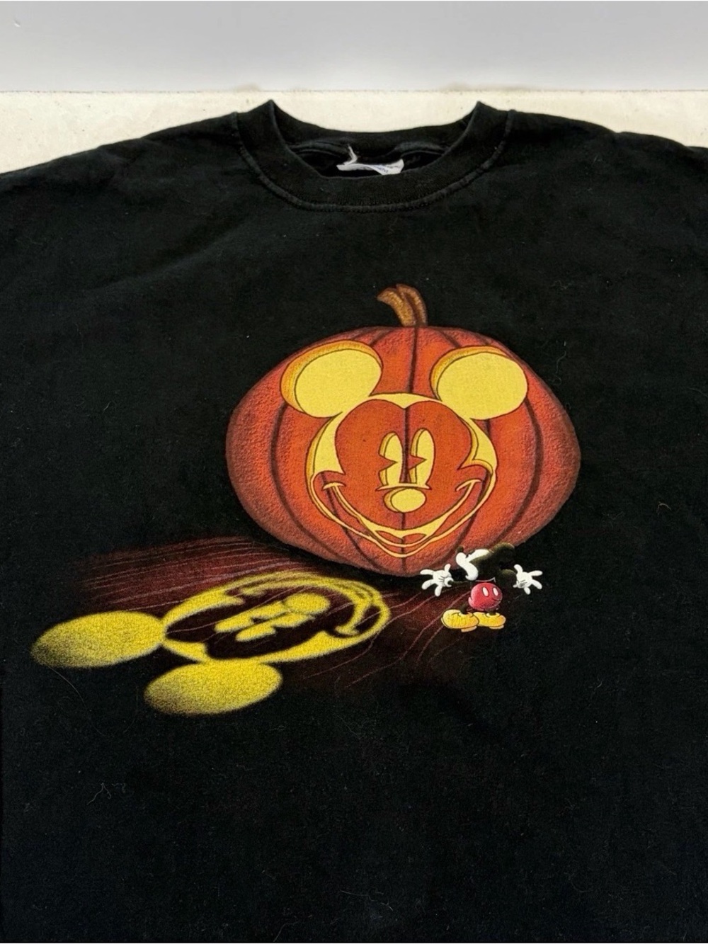 Disney Mickey Mouse Halloween Pumpkin T Shirt Glow In The Dark Black Large